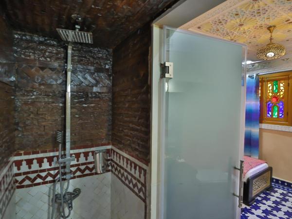 Hotel & Ryad DALILA : photo 5 de la chambre chambre triple standard