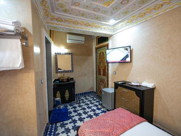 Hotel & Ryad DALILA : photo 3 de la chambre chambre deluxe double ou lits jumeaux