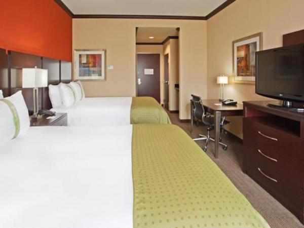 Holiday Inn Houston West Energy Corridor, an IHG Hotel : photo 2 de la chambre chambre avec 2 grands lits queen-size 