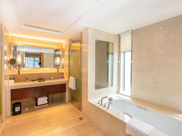 Sheraton Wuxi Binhu Hotel : photo 2 de la chambre suite lit king-size deluxe 1 chambre