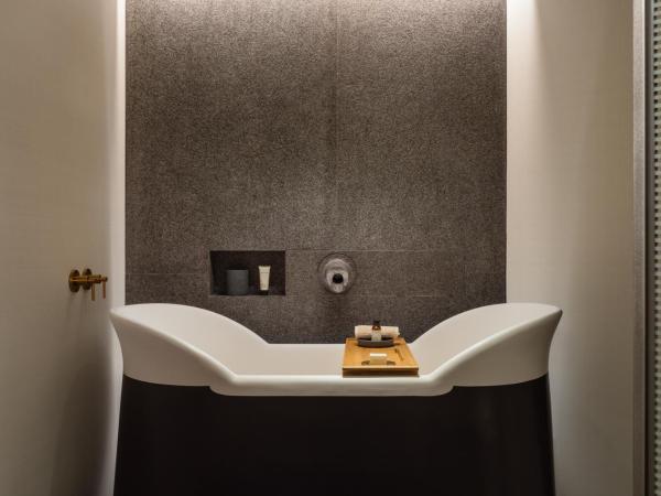 Regent Hong Kong : photo 5 de la chambre one-bedroom suite harbour view - regent club access