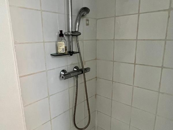 K.N.C.1601 : photo 7 de la chambre chambre quadruple Économique