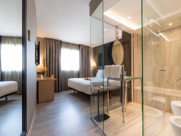 Hotel Plaza : photo 9 de la chambre chambre lit queen-size