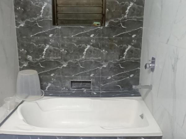 HOTEL RAJANIGANDHA home stay : photo 2 de la chambre chambre lit king-size deluxe