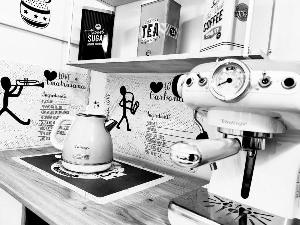 Aurora Guest House- Dimore Bolognesi : photo 2 de la chambre chambre double avec salle de bains privative