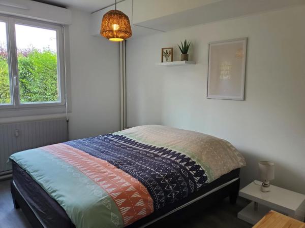 Sweet appartement entier Metz Sablon Gare 75 m2 : photo 6 de la chambre studio familial