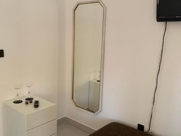 Peter's Apartments Siófok : photo 2 de la chambre chambre triple basique