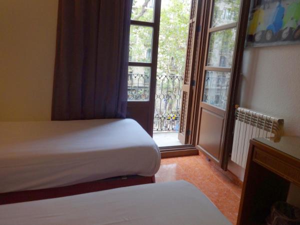 Hotel Lloret Ramblas : photo 5 de la chambre chambre quadruple classique