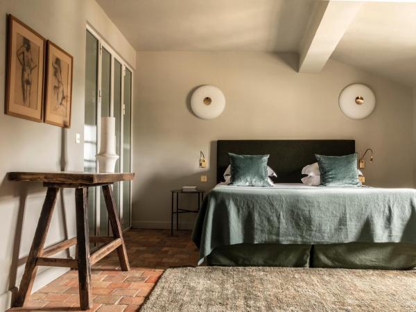 Baumanière - Les Baux de Provence : photo 1 de la chambre hébergement prestige