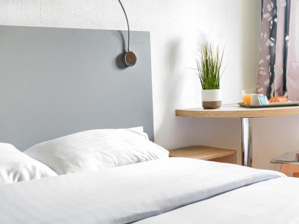 Hotel Cerise Nancy : photo 7 de la chambre offre spéciale - chambre double