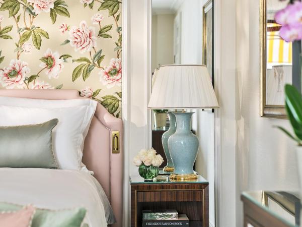 The Dorchester - Dorchester Collection : photo 6 de la chambre chambre lit king-size exécutive