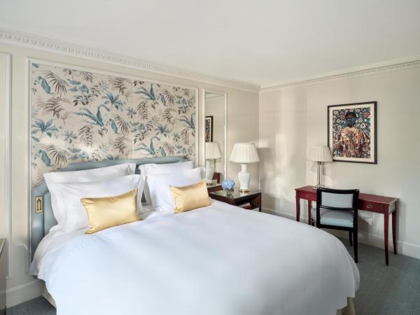 The Dorchester - Dorchester Collection : photo 10 de la chambre chambre lit king-size exécutive