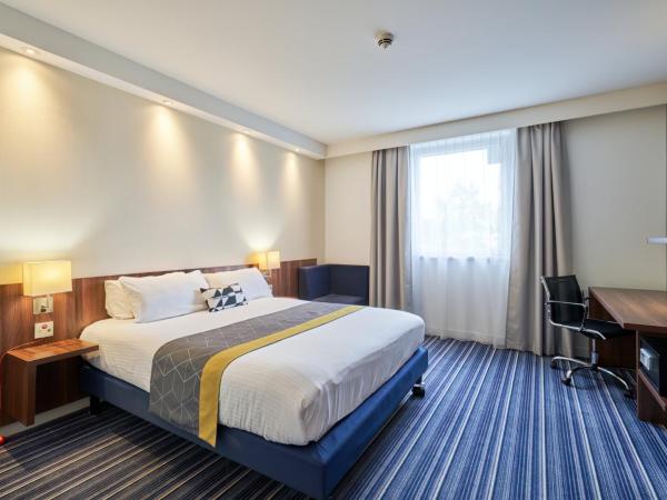 Holiday Inn Express Strasbourg Centre by IHG : photo 3 de la chambre chambre lit queen-size standard - accessible aux personnes à mobilité réduite