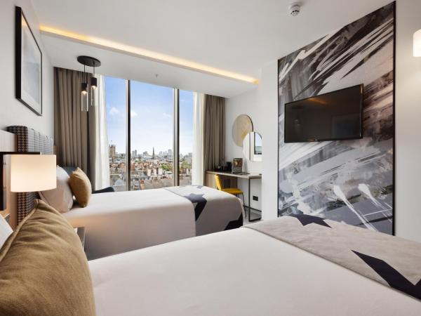 Riu Plaza London Victoria : photo 2 de la chambre chambre lits jumeaux de luxe