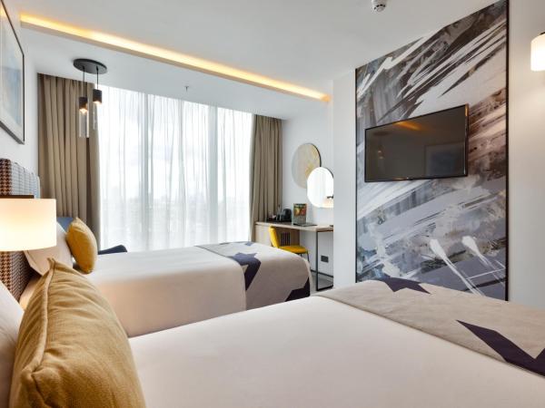 Riu Plaza London Victoria : photo 5 de la chambre chambre lits jumeaux de luxe