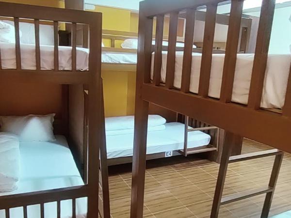 Nepalaya Home Hostel : photo 3 de la chambre lit superposé dans dortoir pour femmes 