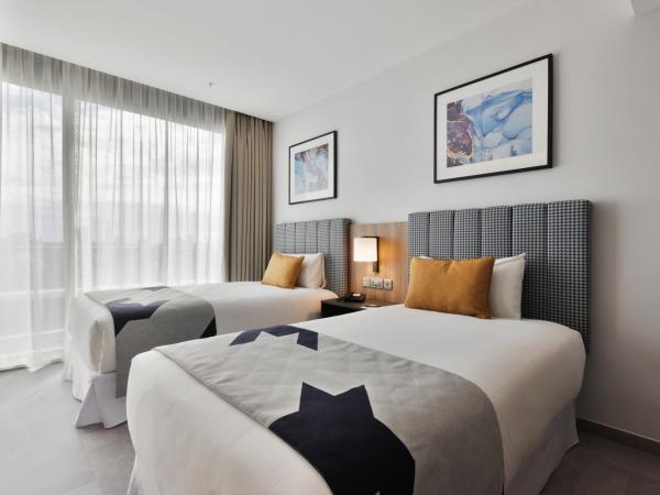 Riu Plaza London Victoria : photo 4 de la chambre hébergement familial triple de luxe