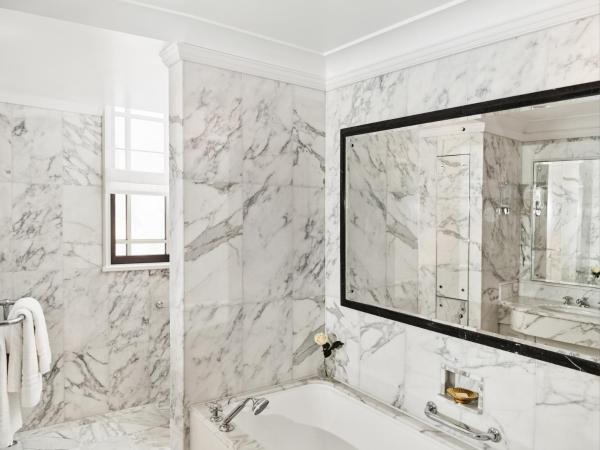 The Dorchester - Dorchester Collection : photo 3 de la chambre suite junior supérieure