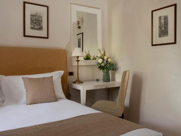 Castello di Leonina Adults Only : photo 1 de la chambre  chambre double