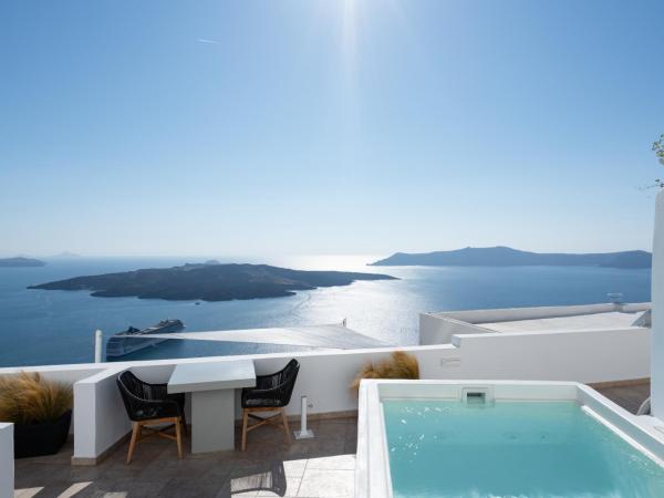 Asha Luxury Suites : photo 1 de la chambre suite eon avec bain à remous extérieur - vue sur caldeira