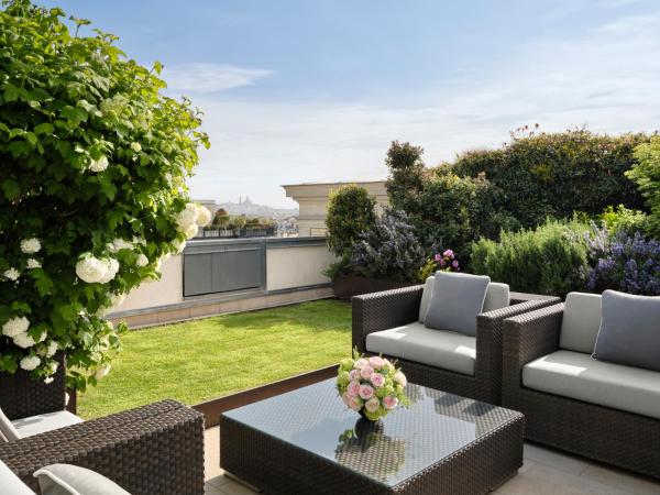 The Peninsula Paris : photo 6 de la chambre suite avec jardin sur le toit