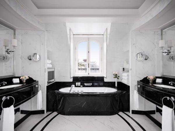 The Peninsula Paris : photo 3 de la chambre suite avec jardin sur le toit