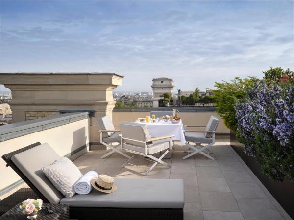 The Peninsula Paris : photo 7 de la chambre suite avec jardin sur le toit