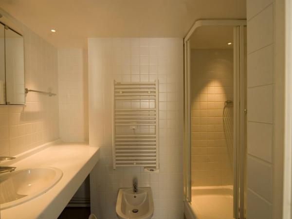 Inter-Résidences auprés Multirésidence de l'Elysée : photo 1 de la chambre appartement supérieur
