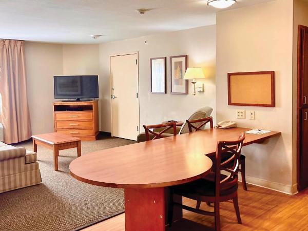 Candlewood Suites San Antonio NW Near SeaWorld, an IHG Hotel : photo 1 de la chambre suite 1 chambre lit king-size