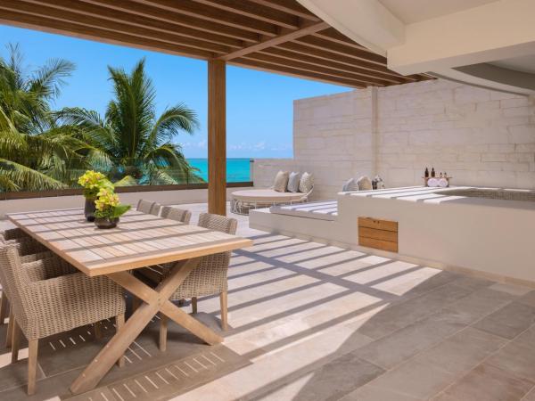Impression Isla Mujeres by Secrets - Adults Only - All Inclusive : photo 3 de la chambre suite présidentielle