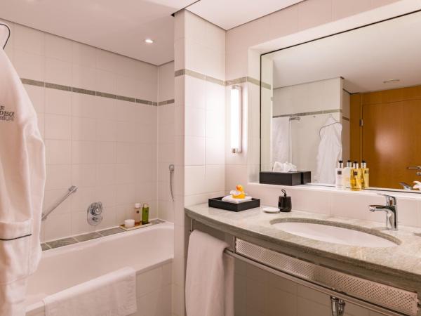 THE MADISON Hotel Hamburg : photo 5 de la chambre studio lit king-size avec kitchenette