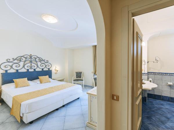 Hotel Nettuno : photo 6 de la chambre chambre double supérieure avec balcon - vue sur mer