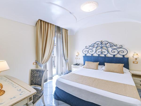 Hotel Nettuno : photo 7 de la chambre chambre double supérieure avec balcon - vue sur mer