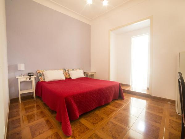 Residencial Valentina : photo 6 de la chambre chambre double ou lits jumeaux