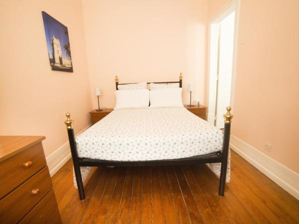 Residencial Valentina : photo 2 de la chambre chambre double ou lits jumeaux avec salle de bains commune