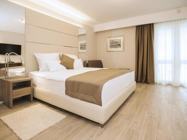 Hotel Vila Rova : photo 5 de la chambre chambre double supérieure avec balcon