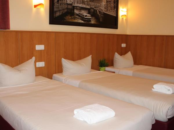 Altan Hotel : photo 4 de la chambre chambre triple