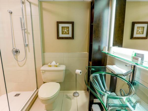 LHotelQuébec : photo 5 de la chambre chambre avec 2 lits queen-size - vue sur jardin