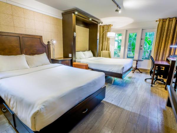 LHotelQuébec : photo 3 de la chambre chambre avec 2 lits queen-size - vue sur jardin