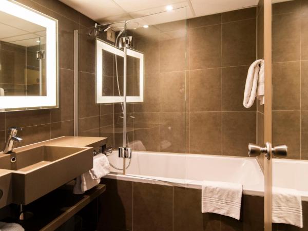 Novotel Antwerpen : photo 4 de la chambre chambre double standard baignoire ou douche