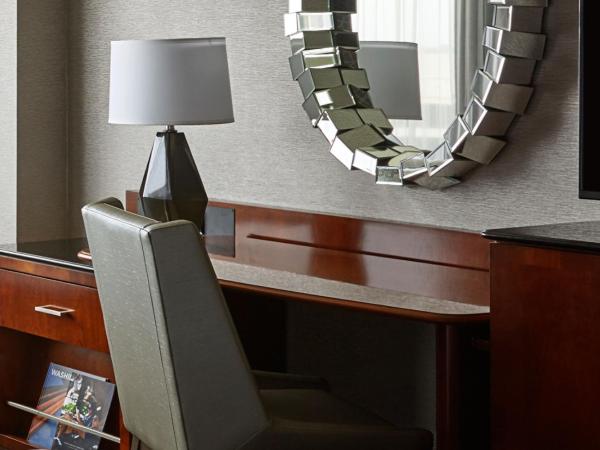 Crystal Gateway Marriott : photo 3 de la chambre chambre double ou lit king-size