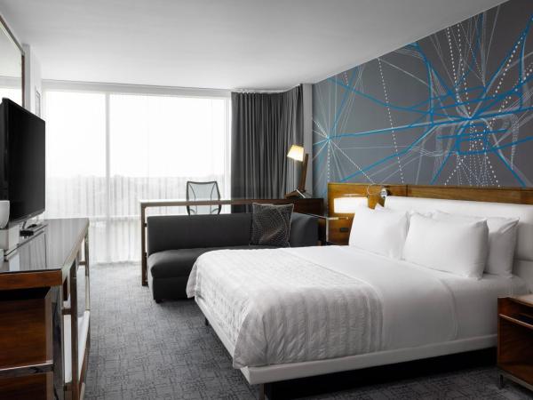 Le Meridien Atlanta Perimeter : photo 10 de la chambre chambre lit king-size deluxe - adaptée aux personnes malentendantes