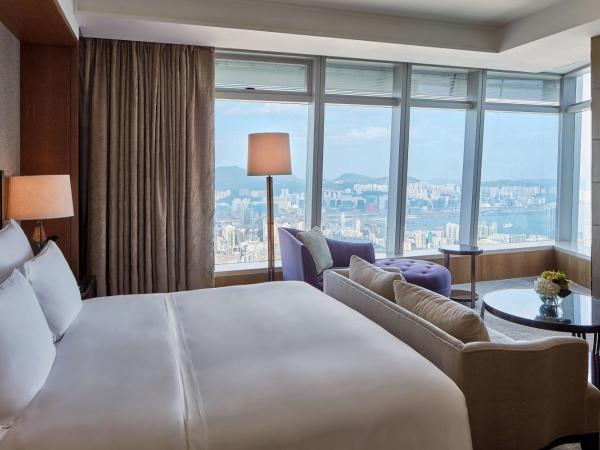 The Ritz-Carlton Hong Kong : photo 1 de la chambre grande chambre avec lit king-size - vue sur mer