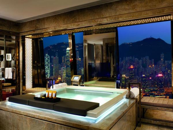 The Ritz-Carlton Hong Kong : photo 4 de la chambre suite the ritz-carlton avec 2 chambres - vue sur port victoria