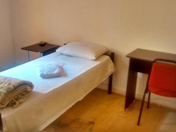 Hotel Pousada Clínicas Valente : photo 4 de la chambre chambre simple basique avec salle de bains commune 