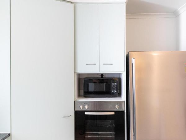 Beaches Holiday Apartments - Official Onsite Reception & Check In : photo 7 de la chambre appartement 2 chambres – vue sur océan