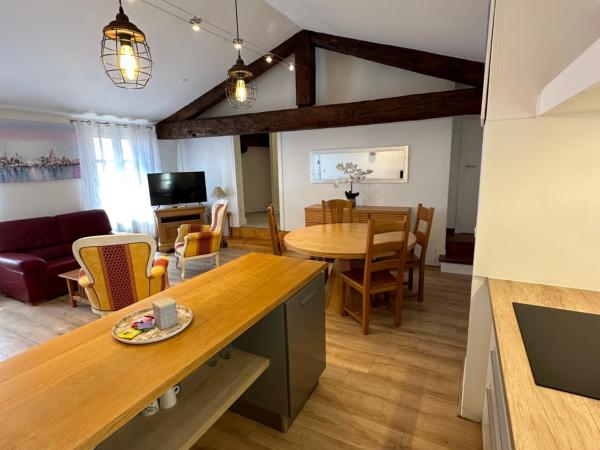 Maison du Cloitre Couvent des Carmes : photo 3 de la chambre appartement