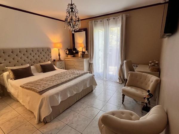 Chez Virginie : photo 1 de la chambre chambre double avec terrasse