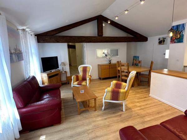 Maison du Cloitre Couvent des Carmes : photo 1 de la chambre appartement