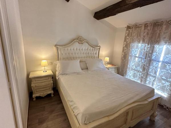 Maison du Cloitre Couvent des Carmes : photo 6 de la chambre appartement